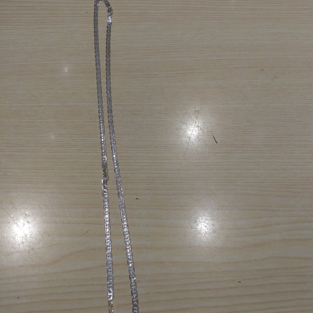 Brand new sterling silver necklace